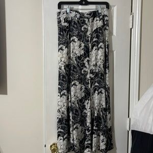 Medium, Like New Long Skirt, Cato Brand